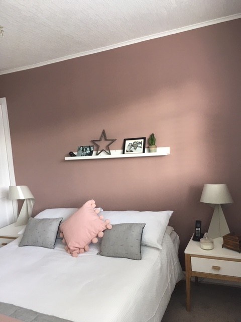 Peach And Silver Bedroom Ian Ball Painting And Decorating
